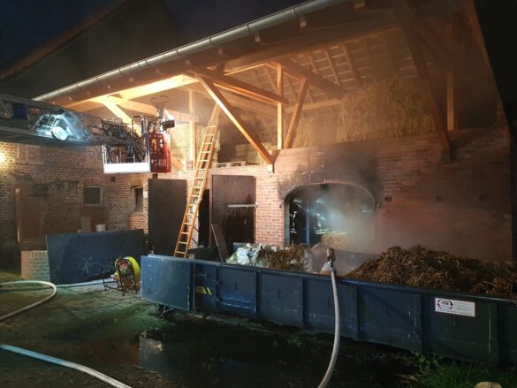 Feuer in Stallgebäude in Melle [UPDATE]