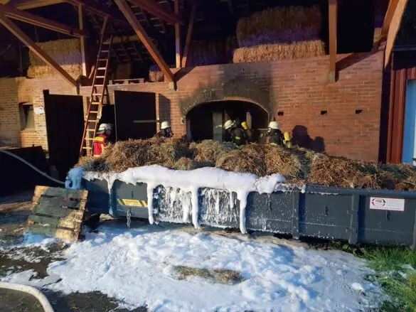Feuer in Stallgebäude in Melle [UPDATE]