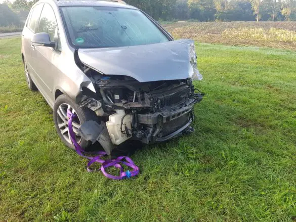 2021-09-28_Unfall-PKW-gegen-PKW_Bramsche-Landkreis-Osnabrueck-008 PKW krachen in Bramsche bei Osnabrück gegeneinander