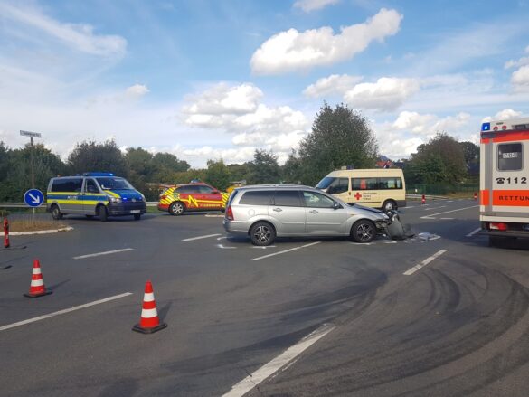Kradfahrer bei Unfall mit PKW in Hasbergen schwer verletzt