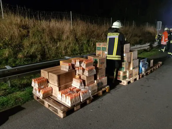 2021-10-18_Feuer-LKW_Autobahn-A30-Melle-Gronegau-Riemsloh-LK-Osnabrueck-015 LKW-Anhänger in Flammen auf der Autobahn A30 bei Melle