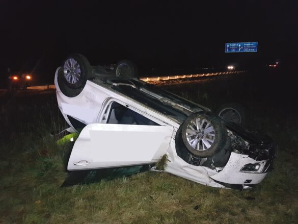 2021-10-23_Unfall-PKW-ueberschlagen_A33-Autobahnkreuz-Osnabrueck-Sued-006 PKW überschlägt sich im Autobahnkreuz bei Osnabrück