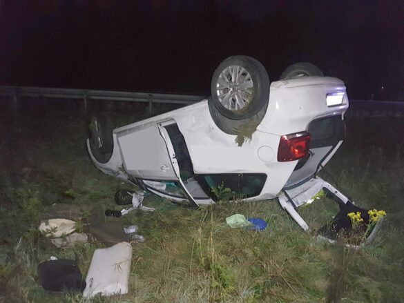 2021-10-23_Unfall-PKW-ueberschlagen_A33-Autobahnkreuz-Osnabrueck-Sued-007 PKW überschlägt sich im Autobahnkreuz bei Osnabrück