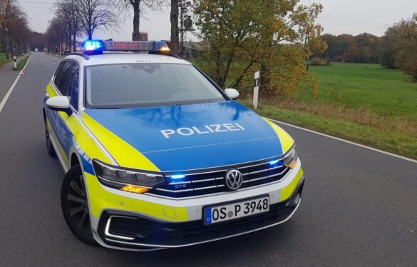 PKW kollidieren auf Landstraße in Hasbergen