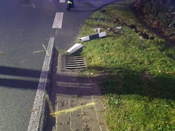 PKW von Lastwagen in Melle in Garten geschoben