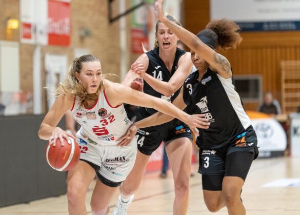 D1X28556 GiroLive-Panthers erringen ungefährdeten Sieg gegen Heidelberg