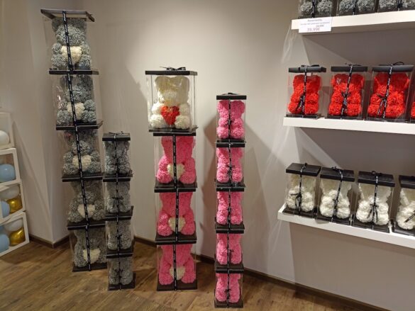 Ballons, Schmuck und Blumenteddys - Bijou Belle verkauft individuelle Geschenkartikel in Osnabrück