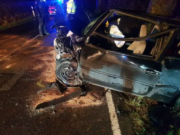 Seitenansicht des verunfallten VW-Lupo VW-Lupo, Seitenansicht