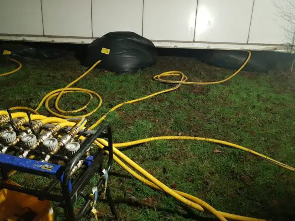 LKW-Bergung auf Autobahn A30 bis in die Abendstunden LKW-Bergung auf Autobahn A30 bis in die Abendstunden