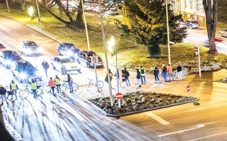 Fahrraddemo Wall (unbekannter Urheber)