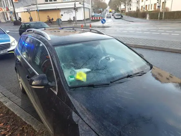 Sutthauser Straße nach PKW-Zusammenstoß voll gesperrt