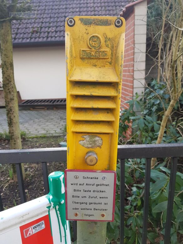 Zug erfasst Auto an Bahnübergang in Atter – Beeinträchtigungen im Zugverkehr zwischen Osnabrück und Rheine