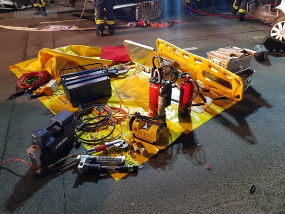 PKW-Kollision in Georgsmarienhütte, ein Fahrer eingeklemmt