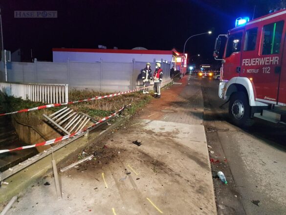 PKW-Kollision in Georgsmarienhütte, ein Fahrer eingeklemmt