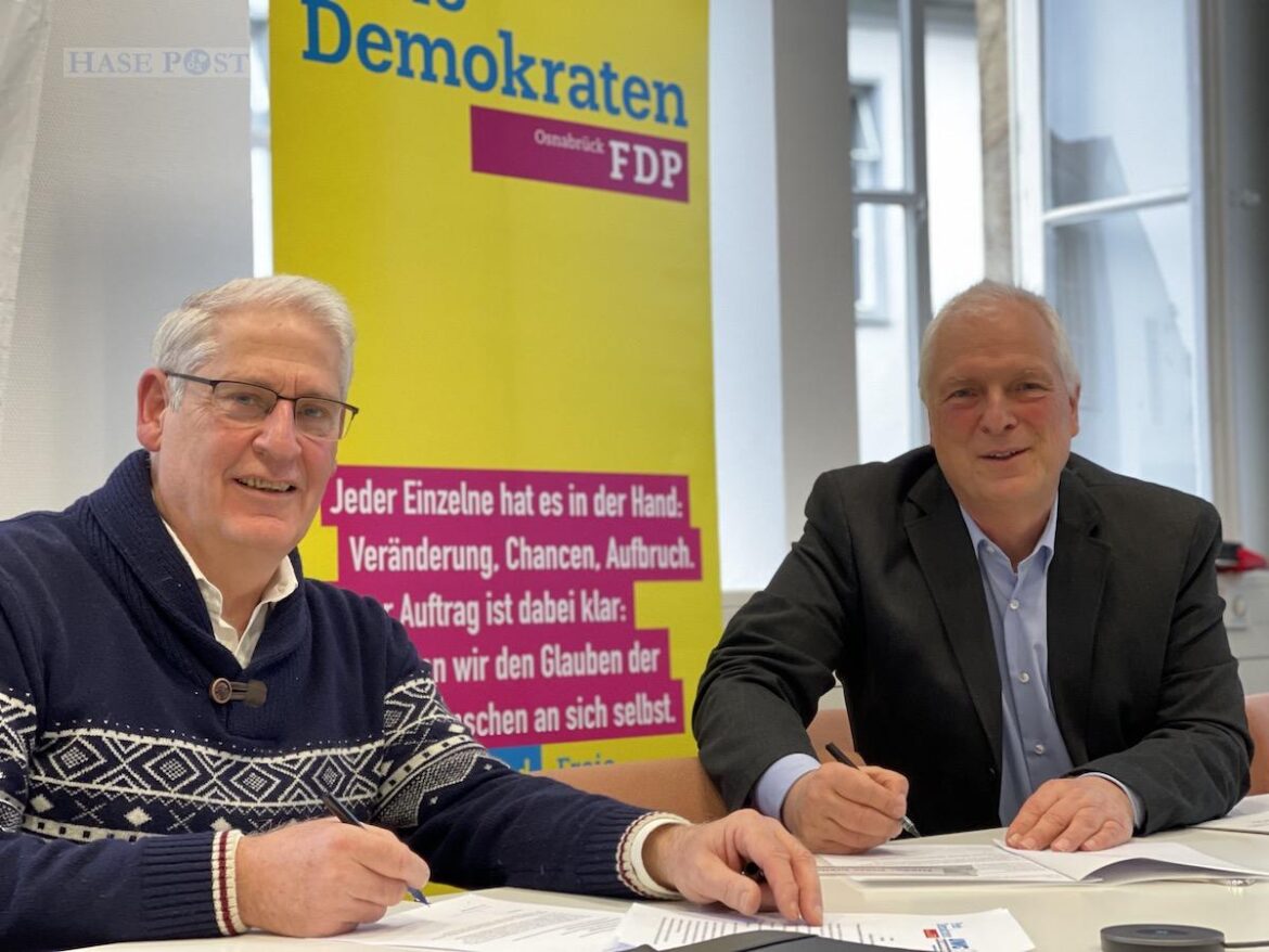 v.l. Wulf-Siegmar Mierke (UWG) und Dr. Thomas Thiele (FDP)