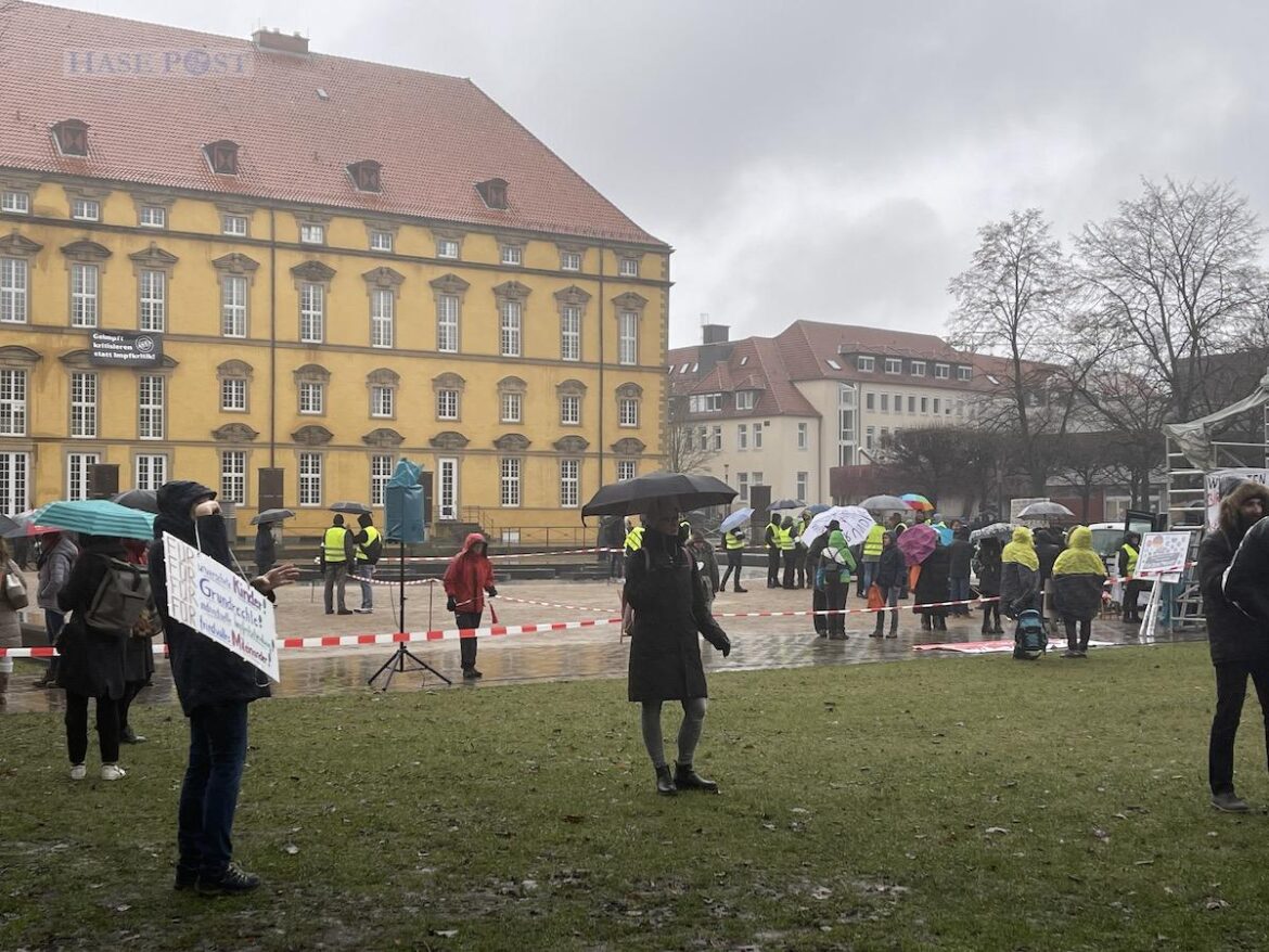 Regnerisches Wetter bei der Corona-Demo, 22.01.2022