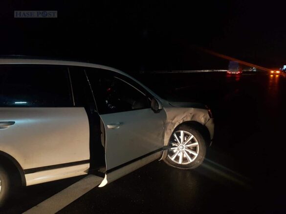 PKW-Kollision im Regen auf der Autobahn A30 PKW-Kollision im Regen auf der Autobahn A30