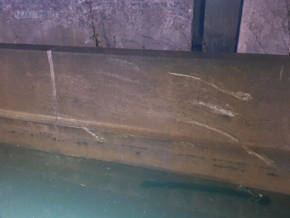 PKW-Kollision im Regen auf der Autobahn A30 PKW-Kollision im Regen auf der Autobahn A30