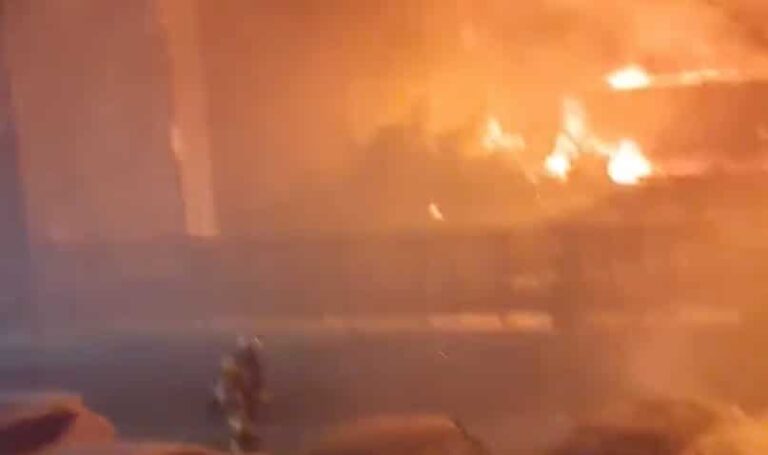 Großbrand in Essener Wohnblock
