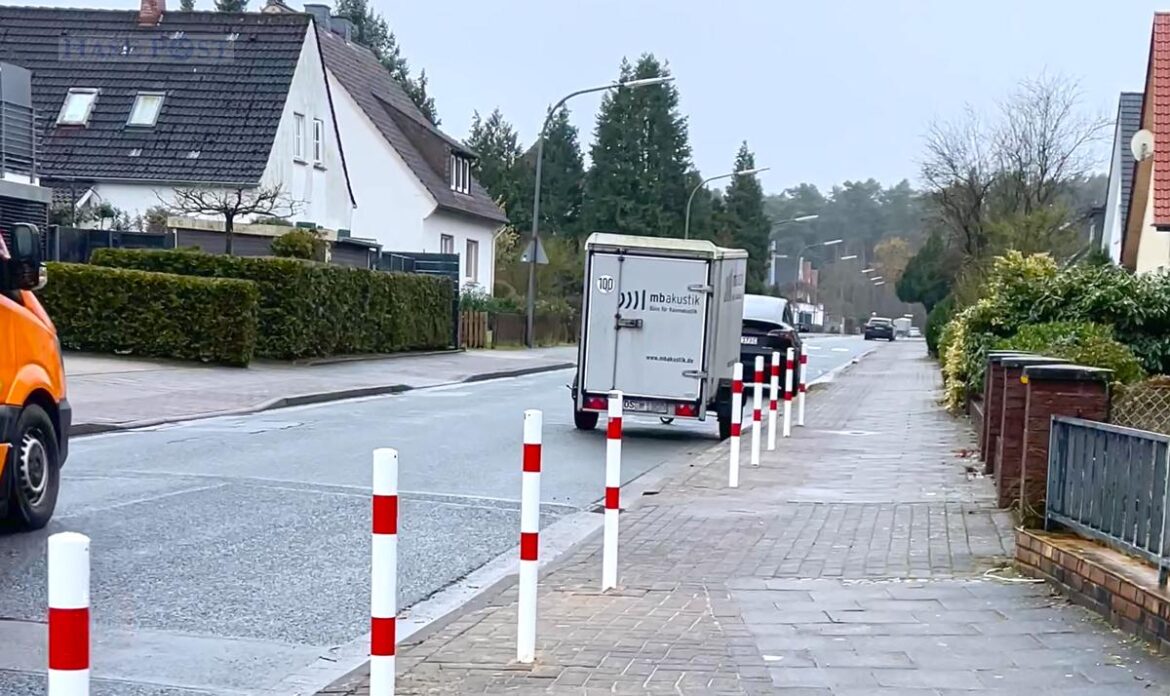 Poller auf dem Fahrradweg in Osnabrück Eversburg