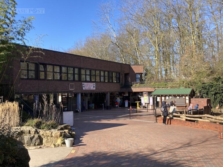 Eingang innen Zoo