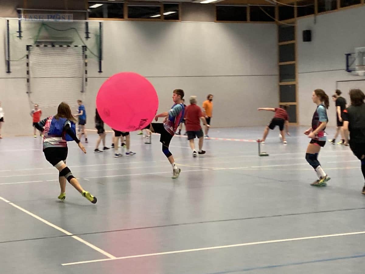 Kin-Ball-Training im TSG Dissen / Foto: Schulte