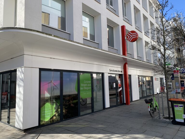 Stadtwerke-Servicezentrum am Nikolaiort / Foto: Maurice Guss