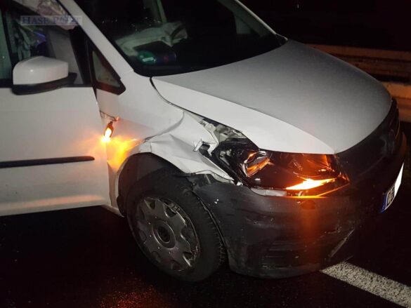 Unfall mit mehreren Fahrzeugen auf der Autobahn A30