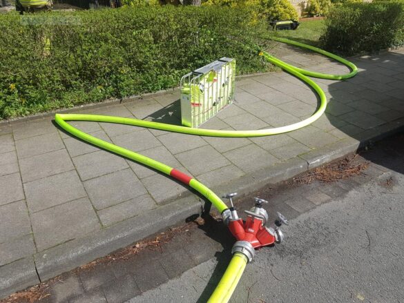 Modellbauwerkstatt brennt in einem Keller