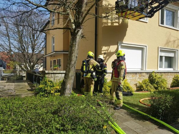 Modellbauwerkstatt brennt in einem Keller