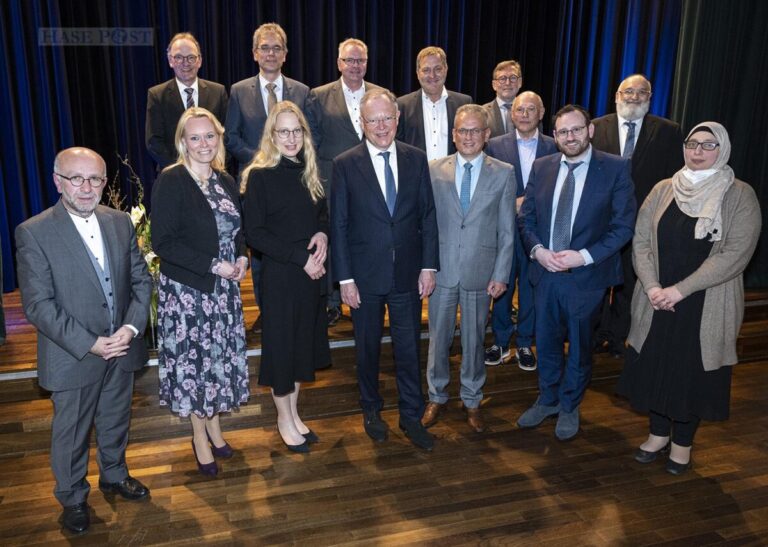 Ministerpräsident und Landrätin nehmen an interreligiösem Fastenbrechen in der Jüdischen Gemeinde Osnabrück teil