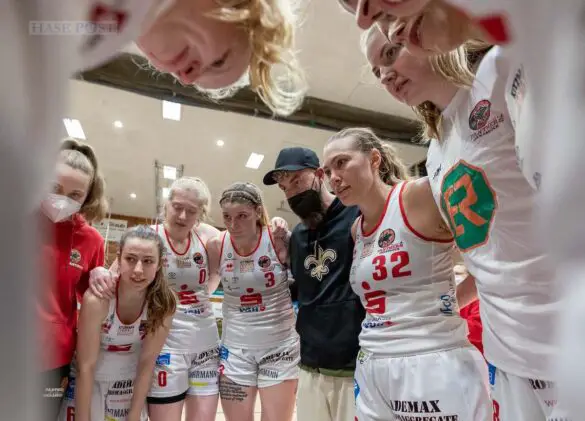 Spiel der Girolive-Panthers gegen Herner TC / Foto: Dieter Reinhard