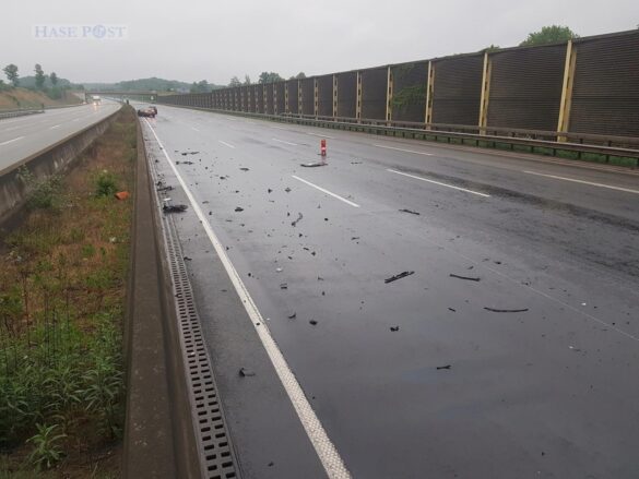 Auto gerät auf Autobahn A1 bei Osnabrück außer Kontrolle