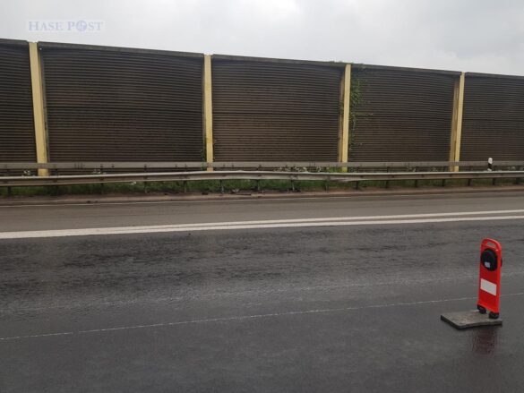 Auto gerät auf Autobahn A1 bei Osnabrück außer Kontrolle
