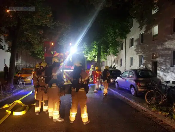 Wohnungsbrand: Bewohner durch Feuerwehr gerettet