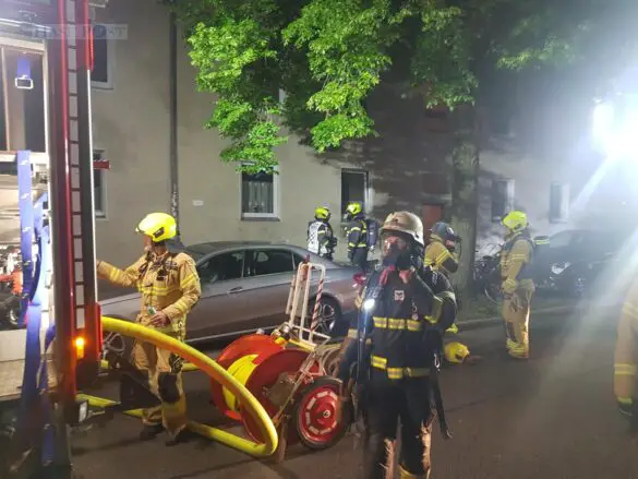 Wohnungsbrand: Bewohner durch Feuerwehr gerettet