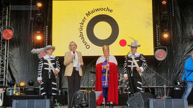 Gambrinus und Oberbürgermeisterin