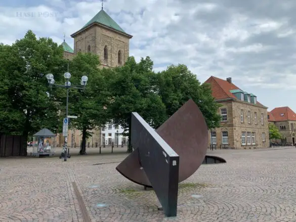 Skulptur "Toleranz, Gleiches Gewicht - Gleichgewicht