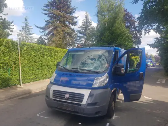 Schwer verletzt: Transporter erfasst Radfahrerin an Kreuzung in Sutthausen