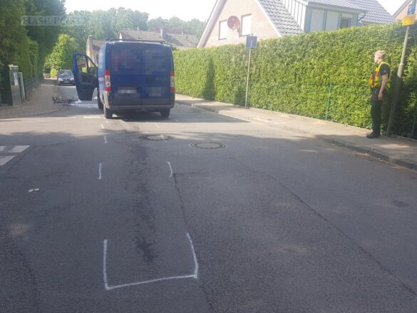 Schwer verletzt: Transporter erfasst Radfahrerin an Kreuzung in Sutthausen