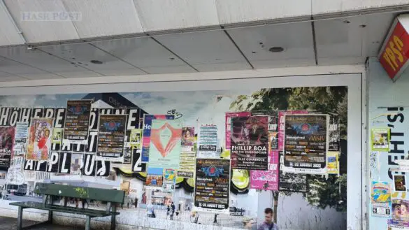 Die Schaufenster des YPSO-Gebäudes. / Foto: Groenewold