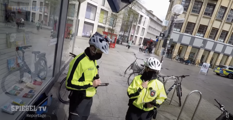 Einblick in die Arbeit der Osnabrücker Fahrrad-Cops / Foto: Screenshot Spiegel TV