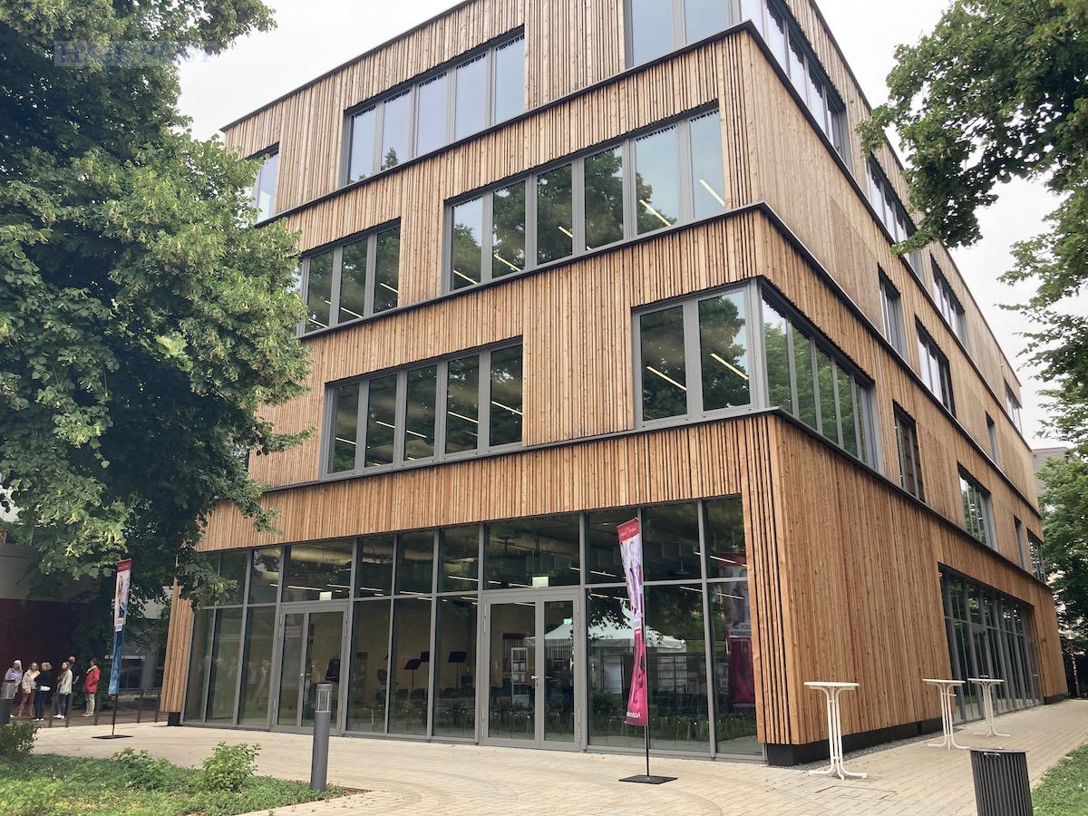 Außenansicht Studierendenzentrum / Foto: Schulte