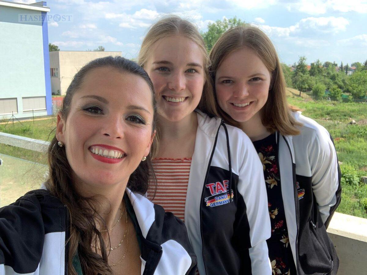 Die Tänzerinnen Jana Danilovic, Rabea Goldschweer und Jana Kadell waren bei der Europameisterschaft im Stepptanz erfolgreich. / Foto: Danilovic