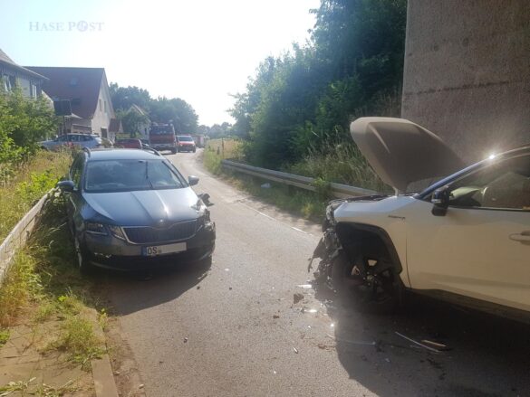 Engstelle: Zwei PKW prallen in Melle zusammen