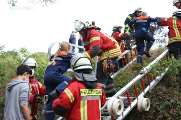 Feuerwehr und THW üben Zugunfall mit 40 Fahrgästen in Ankum