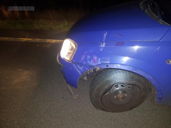 Tranporter kracht ins Heck eines Kleinwagens auf der Autobahn A1 Tranporter kracht ins Heck eines Kleinwagens auf der Autobahn A1