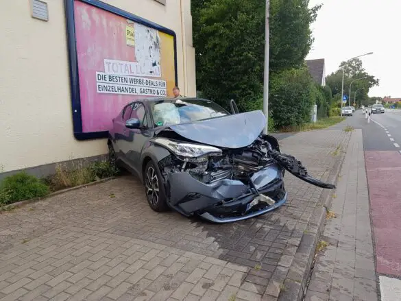 Zusammenstoß von Autos in Lüstringen endet glimpflich