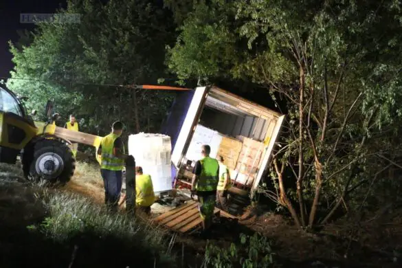 LKW-Bergung in zwei Nächten, Autobahn A1 war voll gesperrt