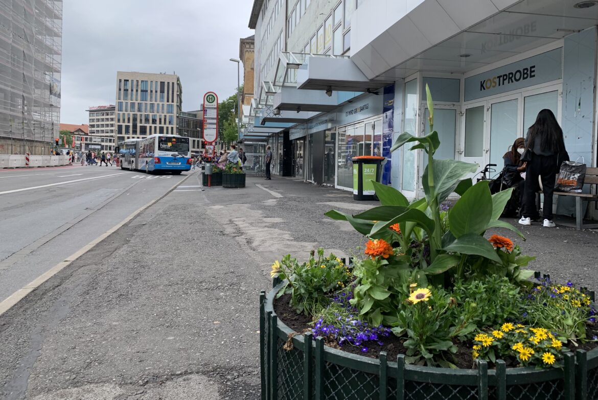 Neumarkt: Bunt statt grau wäre schön. / Foto: Guss